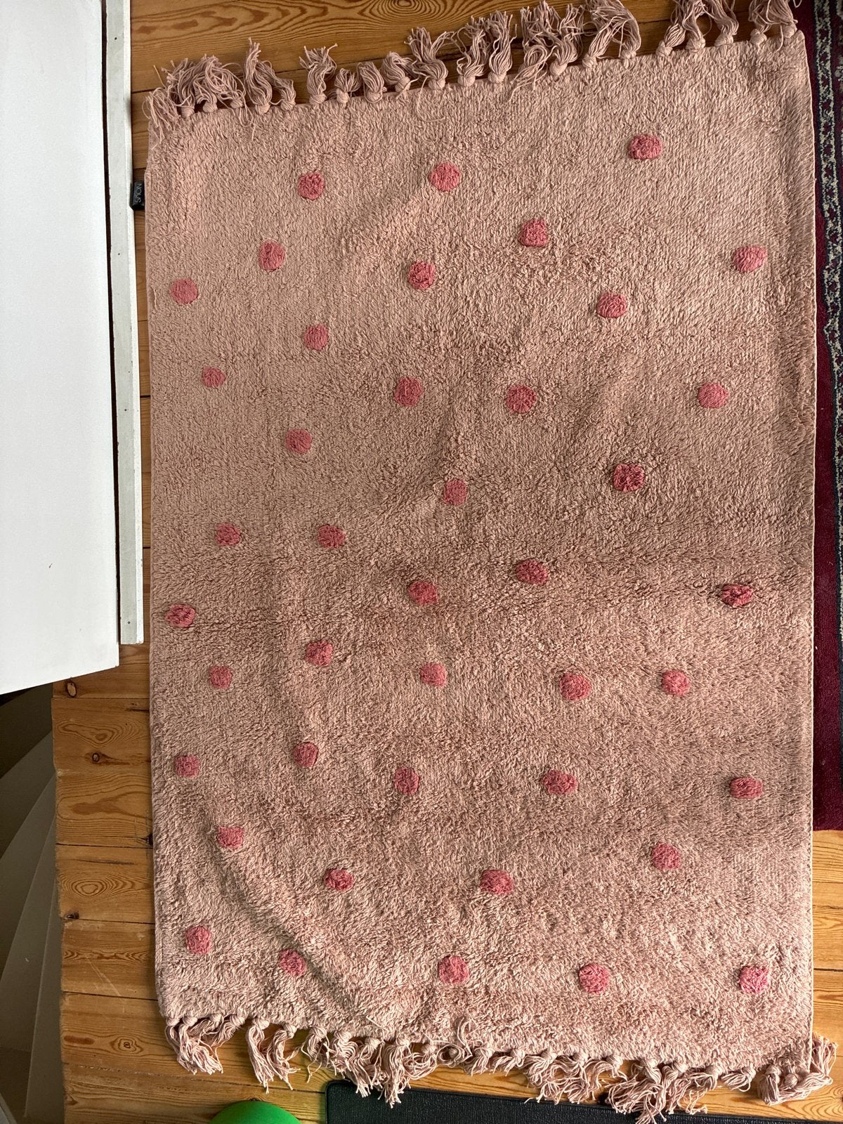Roze katoenen vloerkleed met stippen - nieuw, 100 tot 150 cm, Zo goed als nieuw, Roze, Rechthoekig