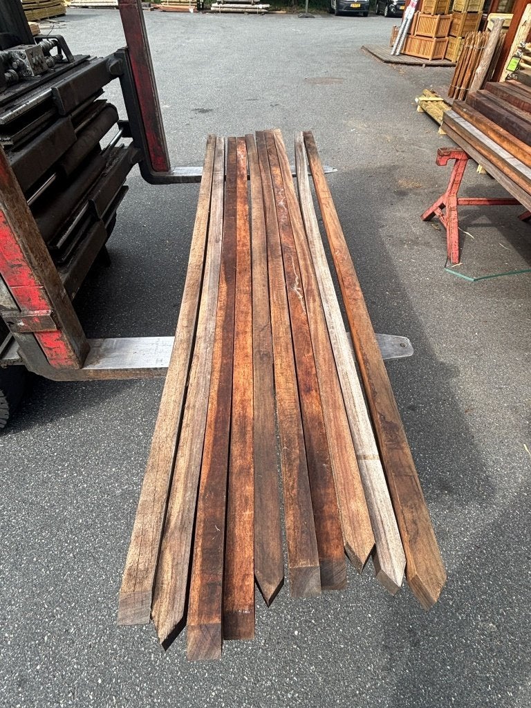 Hardhouten palen, ruw 60x60mm 300cm nr. 732, Ophalen, Palen, Zo goed als nieuw, Hardhout