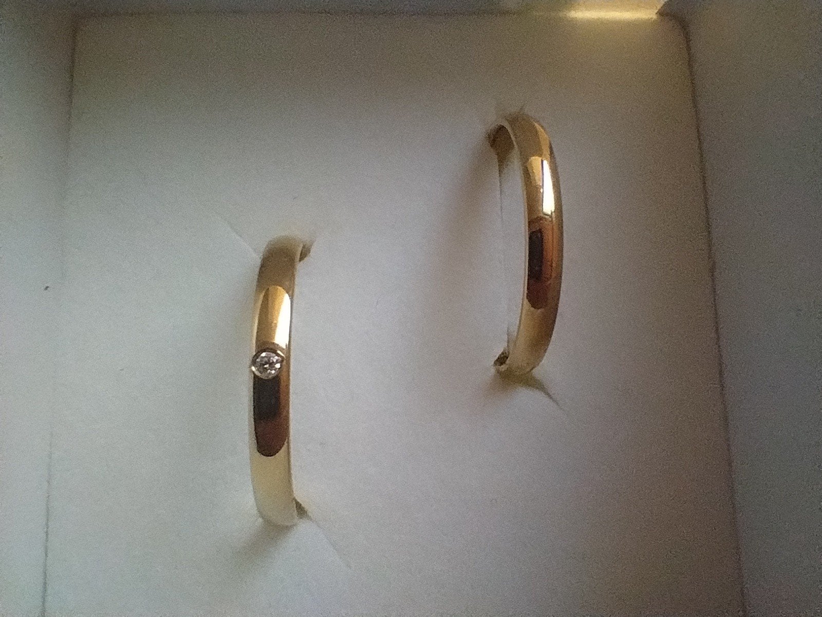 Prachtige Set 9K Gouden Trouwringen, Sieraden, Tassen en Uiterlijk, Ringen, 18 tot 19, Nieuw, Ophalen of Verzenden, Dame of Heer
