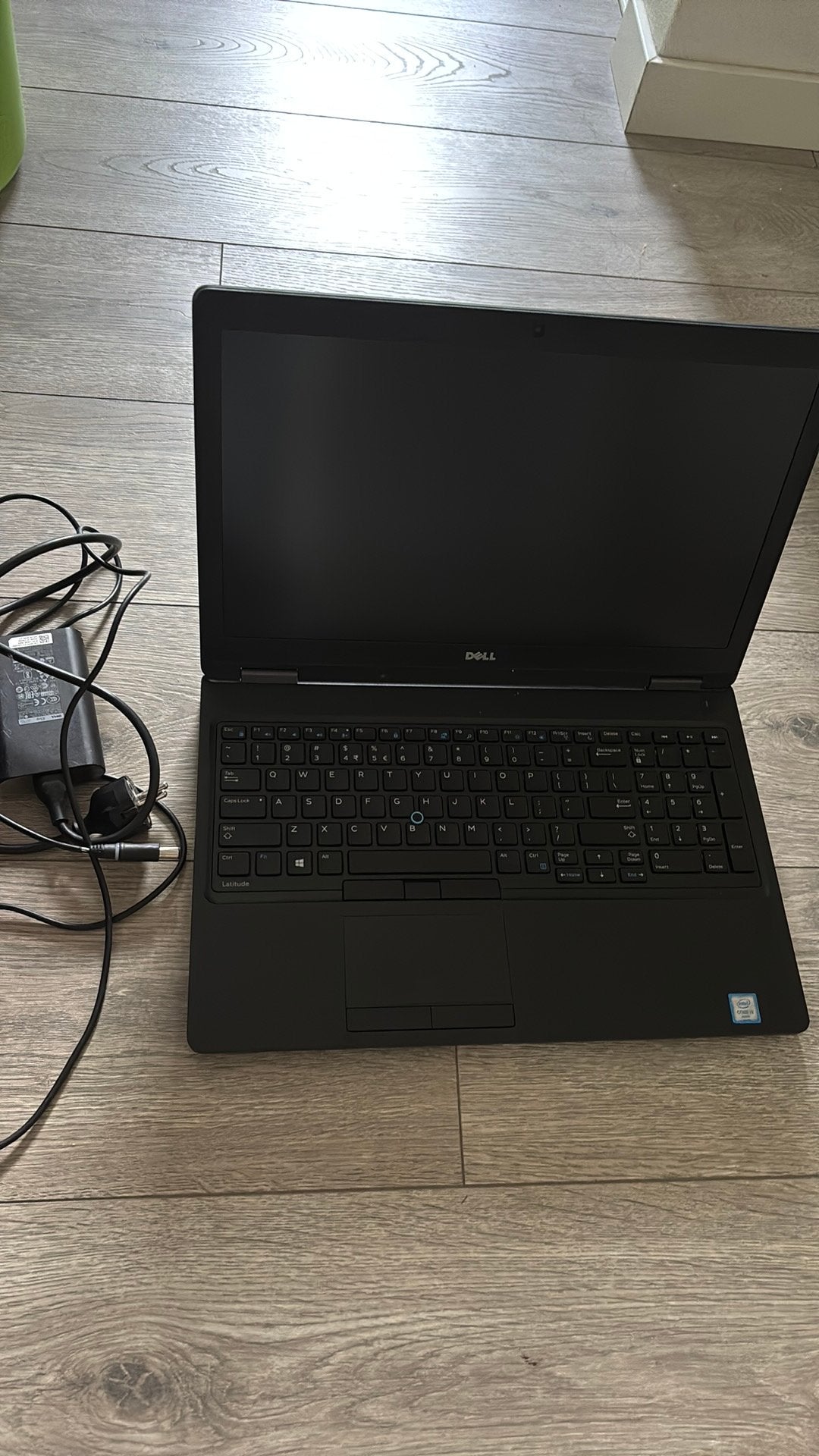 Dell laptop, Ophalen of Verzenden, Zo goed als nieuw, 15 inch, 2 tot 3 Ghz