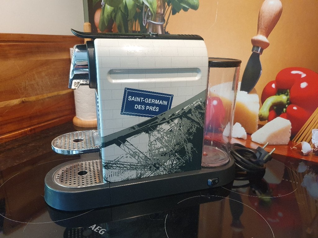 nespresso citiz saint-germain des prés limited edition, Koffiemachine, Ophalen of Verzenden, Zo goed als nieuw, 1 kopje