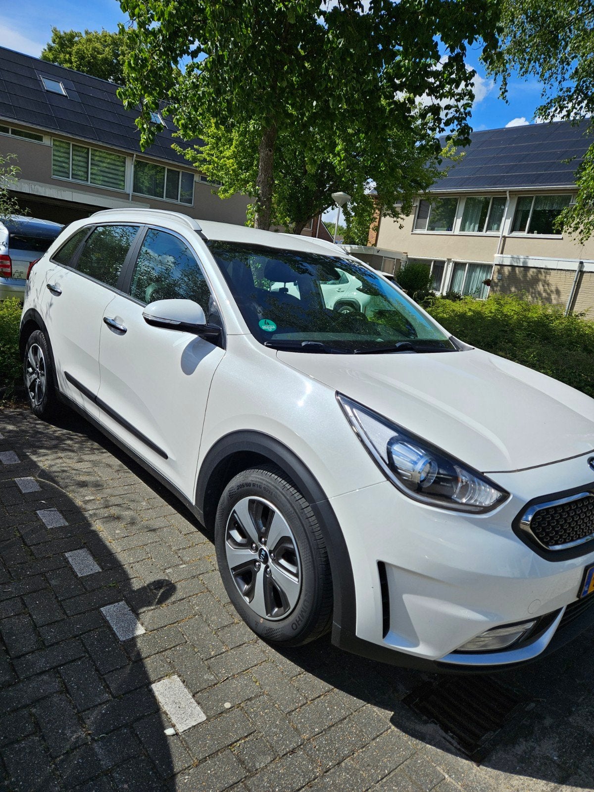 Kia Niro 1.6 GDi Hybrid 141pk  2019 Snow White Pearl, 1580 cc, Wit, Origineel Nederlands, 75 €/maand