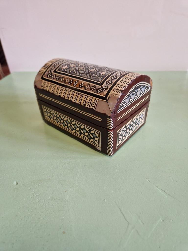 Decoratief kistje van hout en parelmoer, Antiek en Kunst, Ophalen of Verzenden
