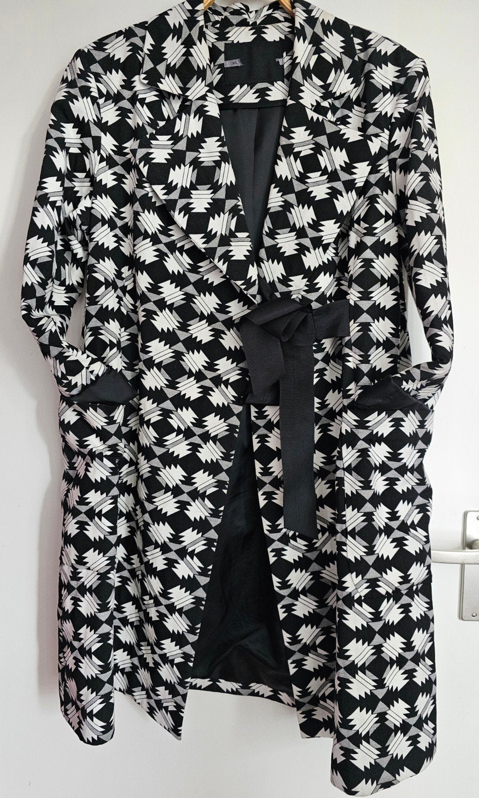 CORA KEMPERMAN; WAANZINNIG MOOIE GEVOERDE JAS XL € 55,-, Kleding | Dames, Ophalen of Verzenden, Zo goed als nieuw, Maat 46/48 (XL) of groter