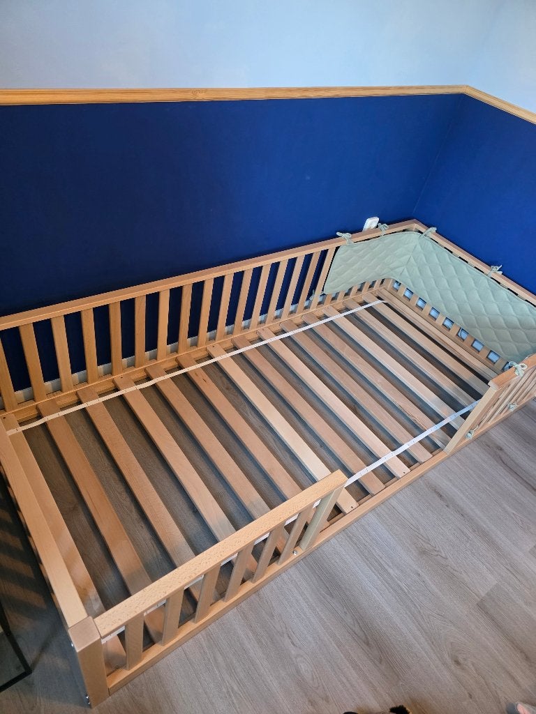 Bopita Montessori bed 90x200, Ophalen, 85 tot 100 cm, Zo goed als nieuw, Lattenbodem