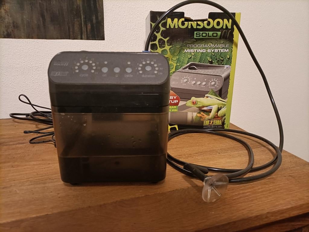 Humidifier voor terrarium, Ophalen, Zo goed als nieuw, Leeg aquarium