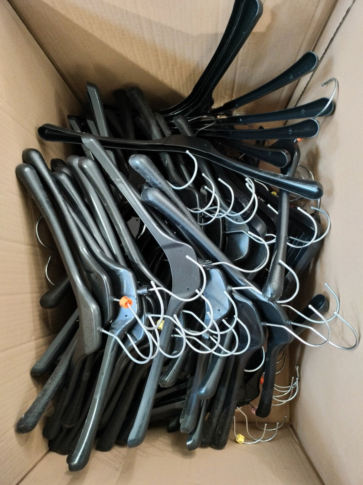 Kleding hangers 87 stuks., Kleding | Dames, Kledinghangers, Ophalen of Verzenden, Zo goed als nieuw, Kunststof