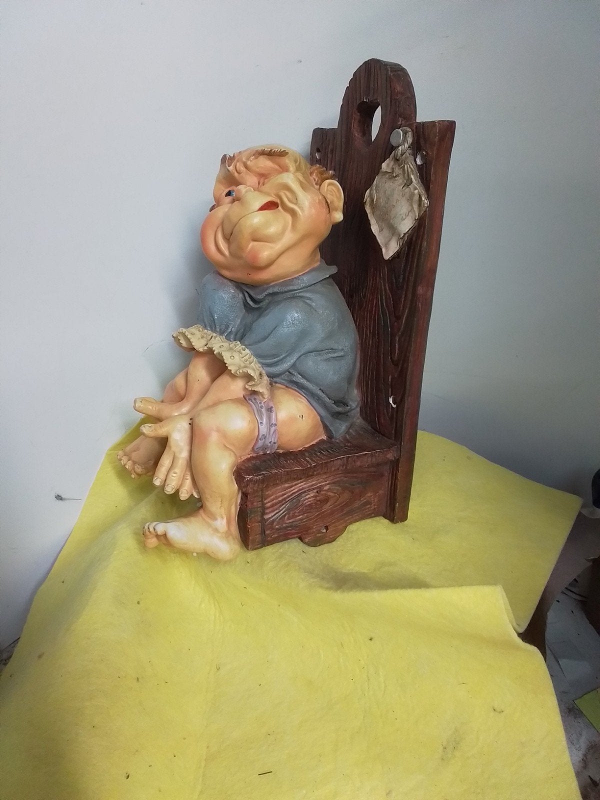15726) EFTELING  laaf  toilet rol houder, Ophalen of Verzenden, Zo goed als nieuw, Beeldje of Poppetje