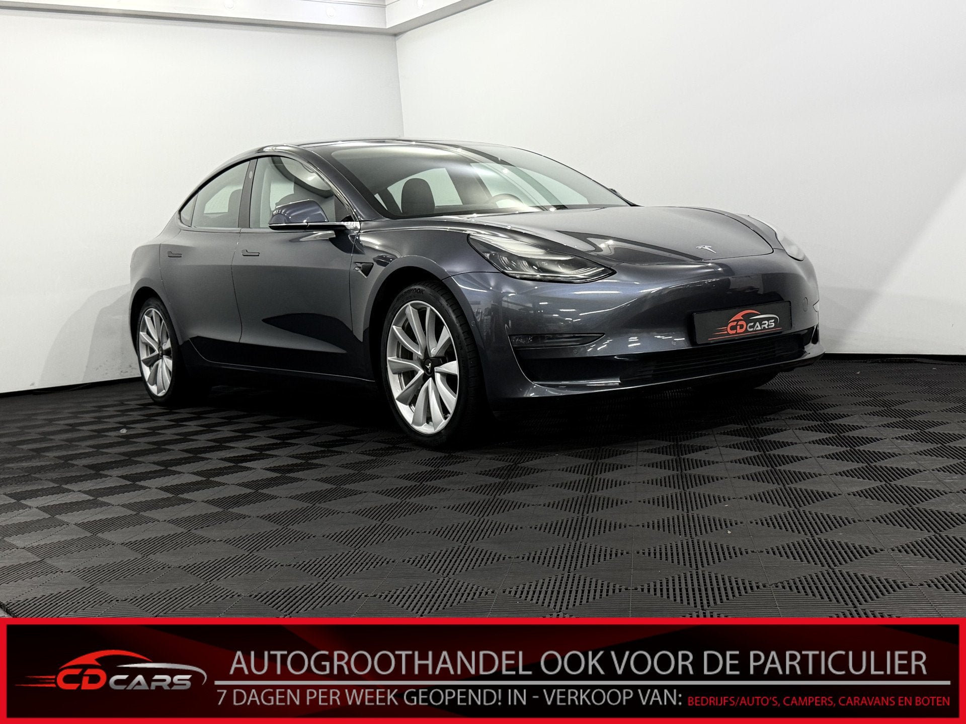 Tesla Model 3 Long Range AWD 75 kWh Panoramadak Autopilot, W, Auto's, Automaat, Vierwielaandrijving, 560 km, 211 pk