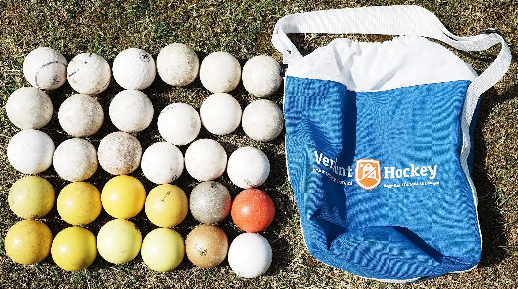 tas met 30 hockeyballen, Ophalen of Verzenden, Gebruikt, Bal