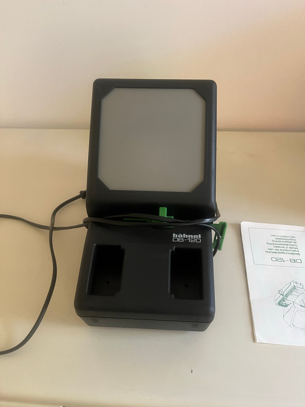 Hähnel DB-120 Diabox met scherm en handleiding, Ophalen of Verzenden, Gebruikt, Met scherm