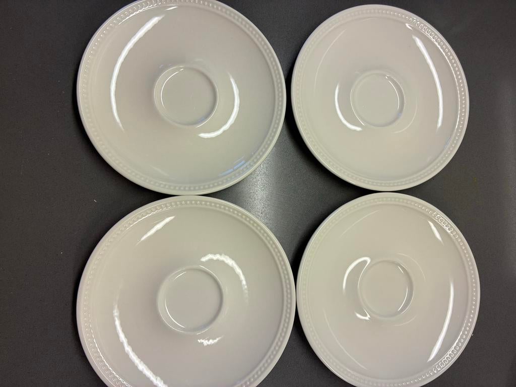Vier Wedgwood Windsor Schotels - 14 cm , in prima staat c, Ophalen of Verzenden, Zo goed als nieuw, Wedgwood, Kop(pen) en/of Schotel(s)