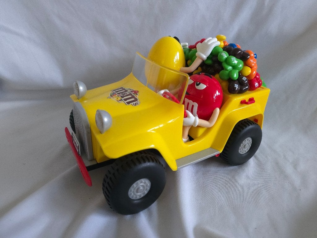 Vintage M&M dispenser rebel without A Clue Yellow hot rod, Verzamelen, Ophalen of Verzenden, Zo goed als nieuw, Overige typen