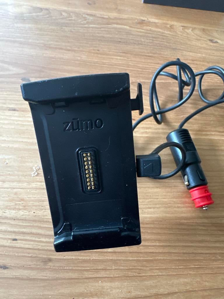 Garmin Zumo 590 en 595 steun voorruit, Ophalen of Verzenden, Gebruikt