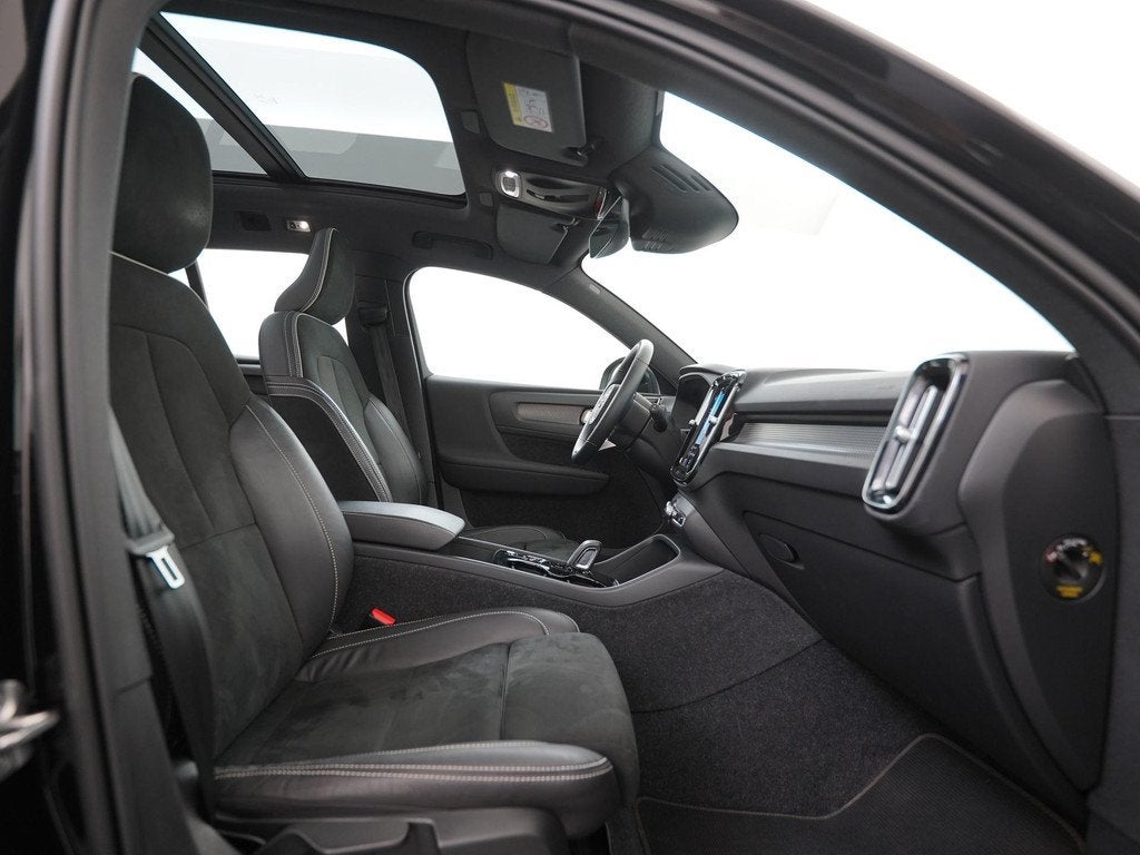 Volvo XC40 1.5 T5 Recharge R-Design | Trekhaak | Panoramadak, Auto's, Volvo, 12 maanden, Euro 6, 179 pk, Zwart