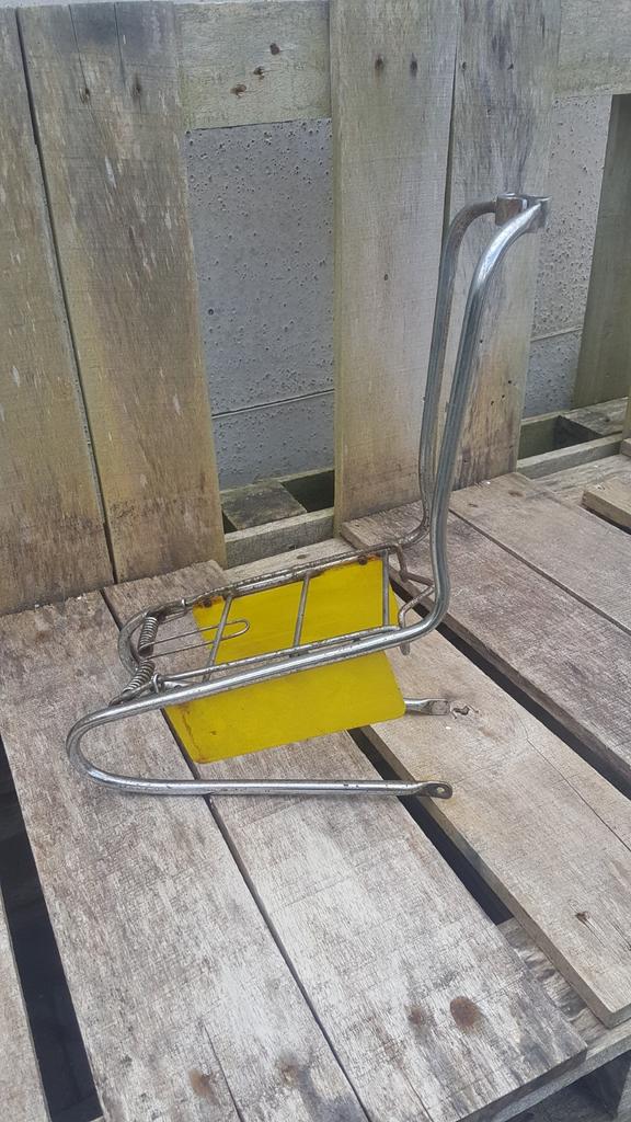 Brommer oldtimer baggage rek/drager met gele platen, Ophalen of Verzenden, Gebruikt, Overige typen, Overige merken