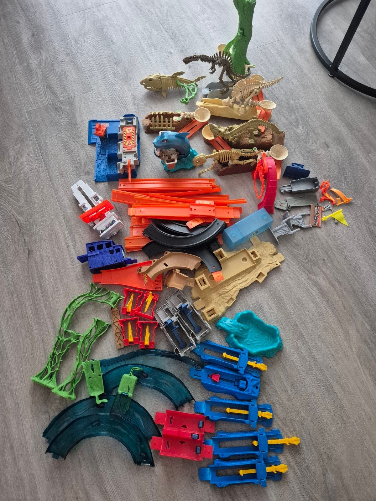 Hot Wheels Dino en Haai Baan met Extra Onderdelen, Kinderen en Baby's, Ophalen, Gebruikt, Jongen of Meisje