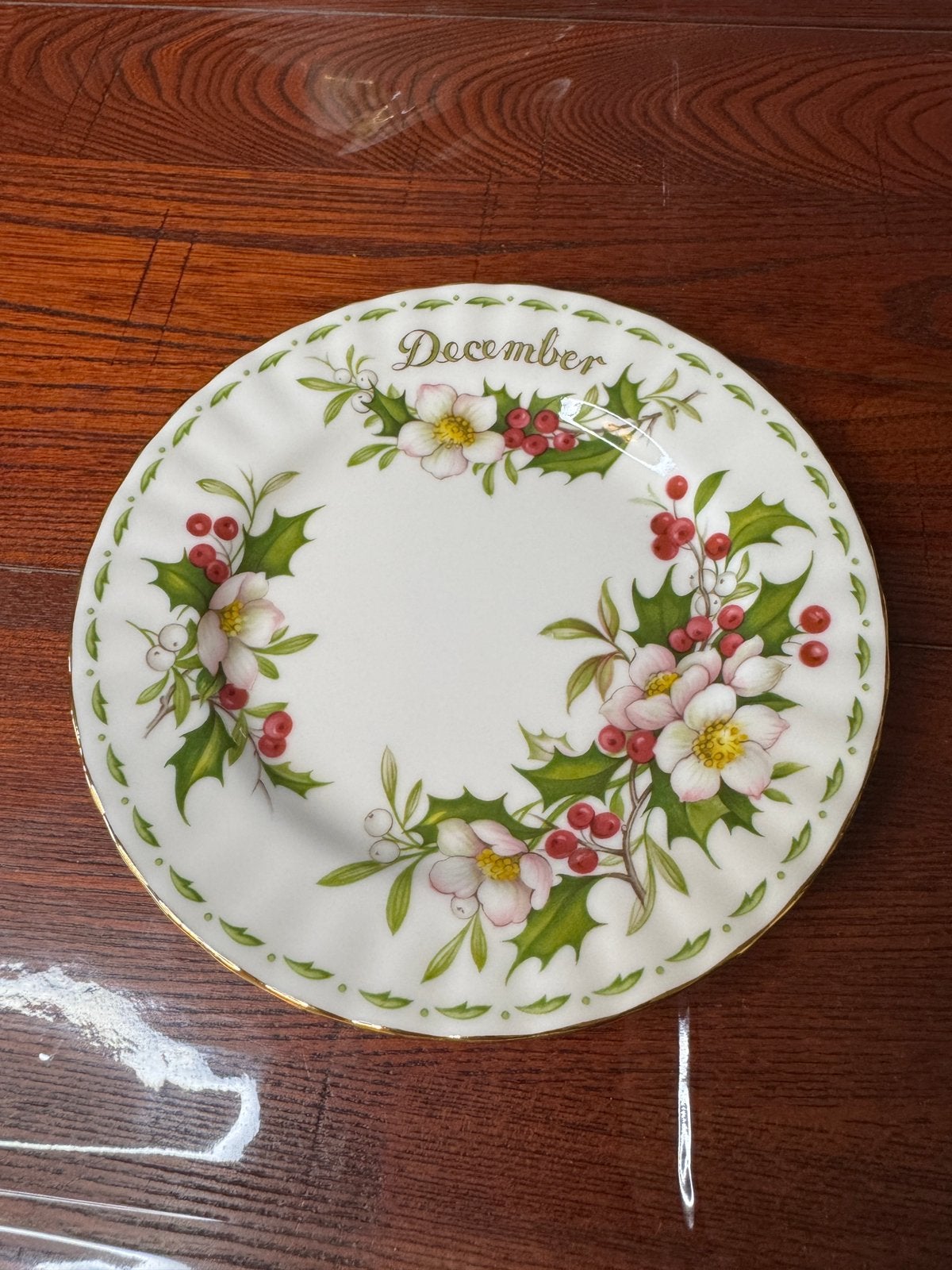 Royal Albert, December, Ophalen of Verzenden, Zo goed als nieuw, Porselein, Kop en/of schotel