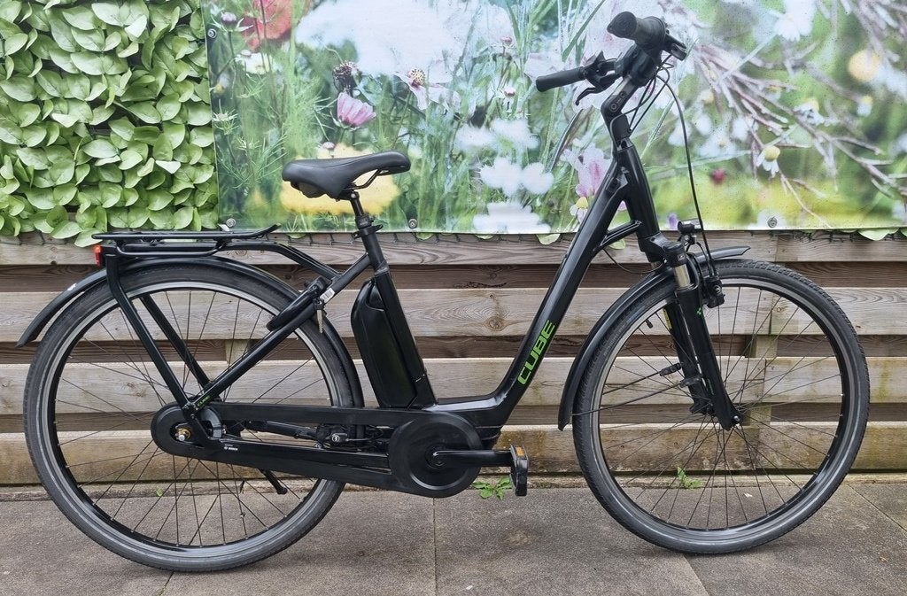 ebike cube Town HMB C8 53 cm bosch plus bes 3 500 wh, Fietsen en Brommers, Fietsen | Dames | Damesfietsen, Zo goed als nieuw, Overige merken
