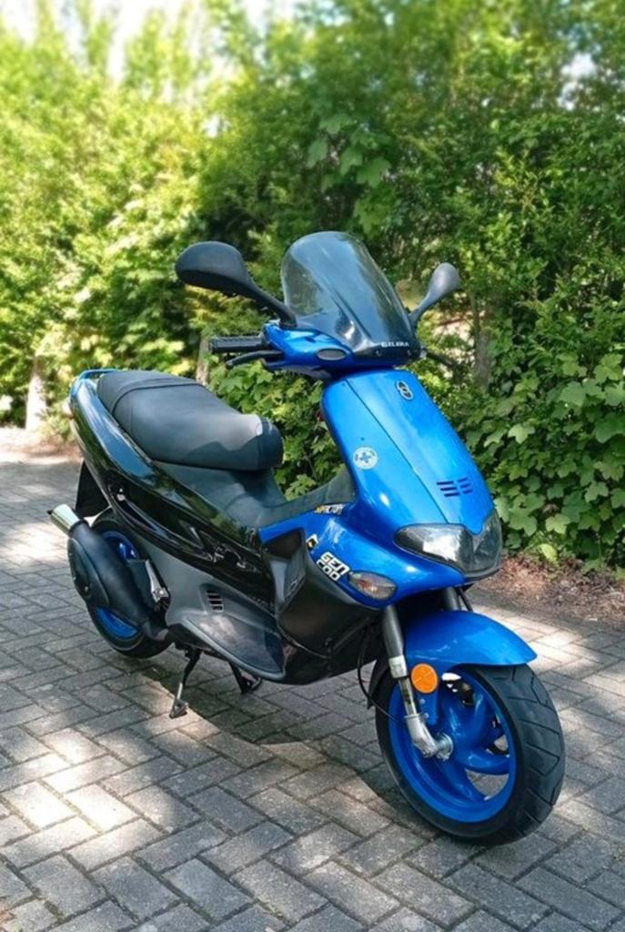 Gilera Runner 50 uit 2000 - 8.000km - Duitse papieren, Fietsen en Brommers, Brommers | Overige merken, Ophalen, Gebruikt, Gilera