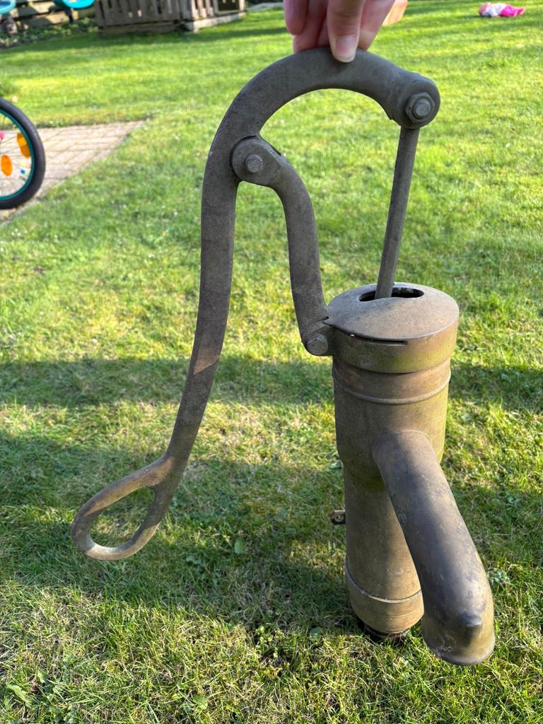 Antieke koperen waterpomp, Antiek en Kunst, Ophalen