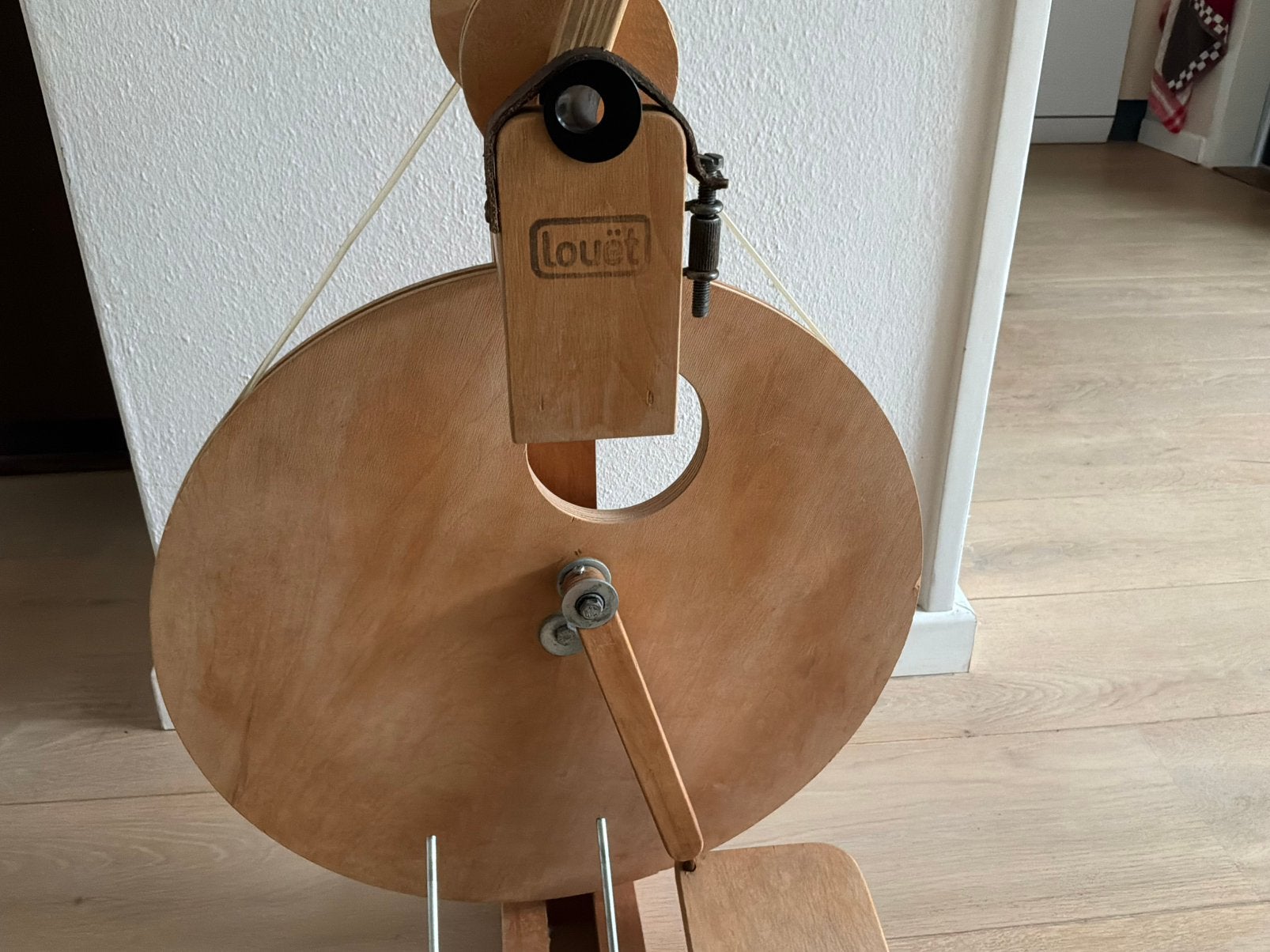 Originele goed werkende LOUET spinnewiel, Hobby en Vrije tijd, Ophalen, Zo goed als nieuw, Spinnewiel