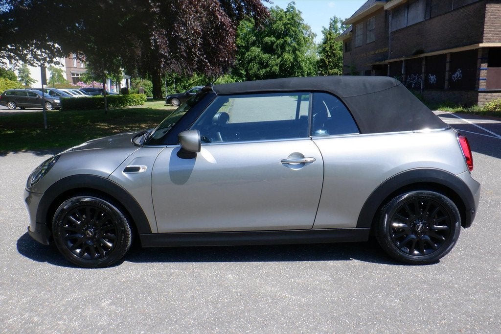 Mini Mini Cabrio (f57) 1.5 CABRIOLET - NAVI - PDC - WINDSCHE, 12 maanden, Stof, Gebruikt, 4 stoelen