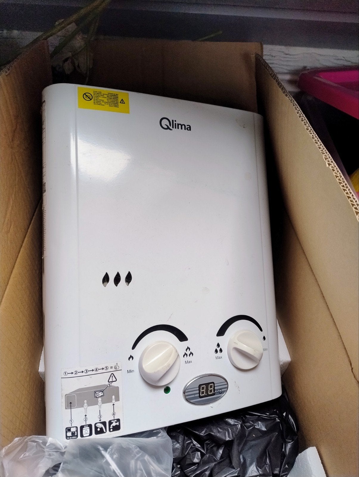 Qlima PGWH 1010 Propaan Geiser - Nieuw in doos, Ophalen of Verzenden, Minder dan 3 jaar oud, Minder dan 20 liter, Propaan of Butaan