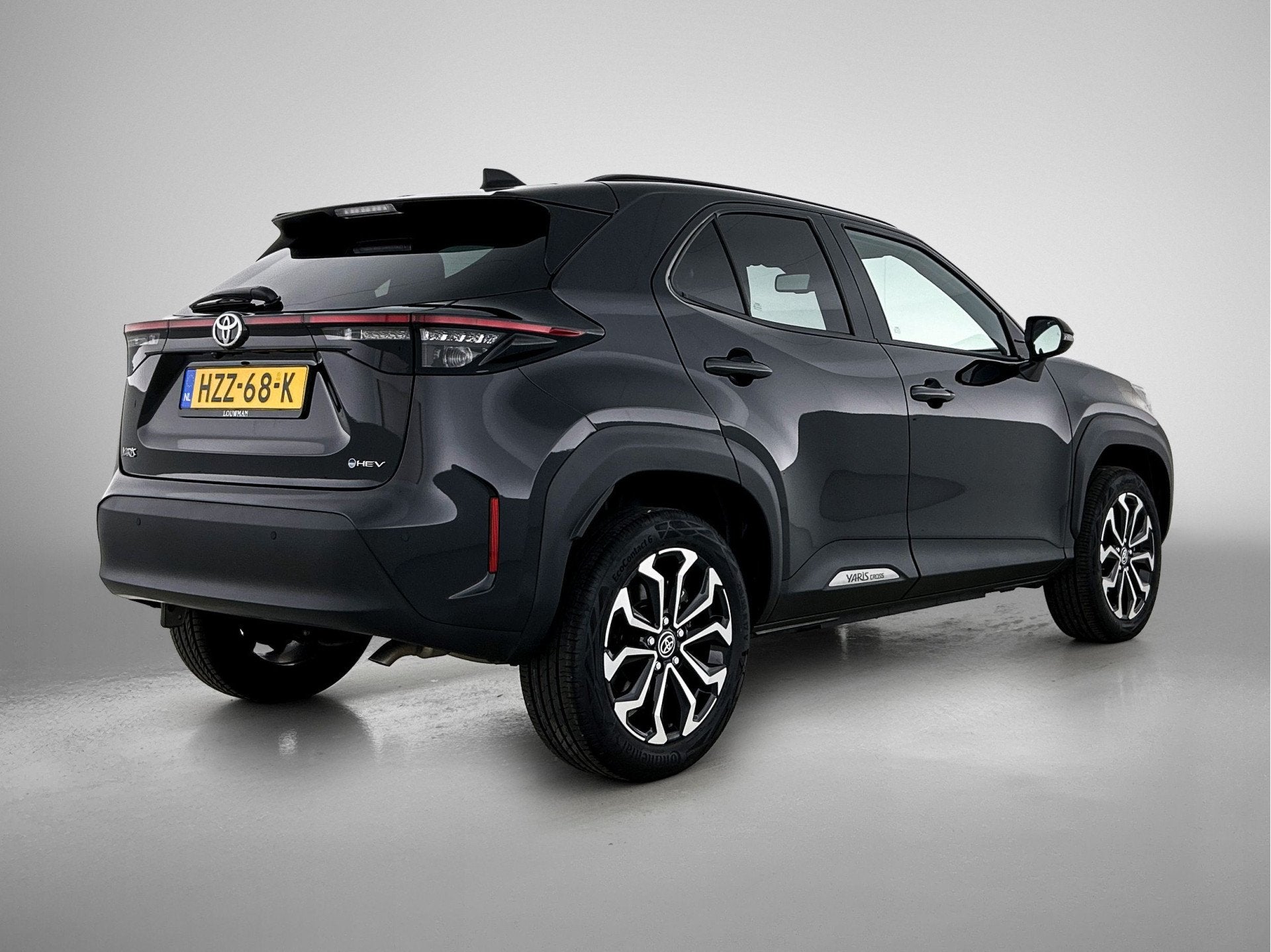 Toyota Yaris Cross 1.5 Hybrid 115 pk Dynamic Augtomaat | Com, 12 maanden, Stof, Gebruikt, 116 pk