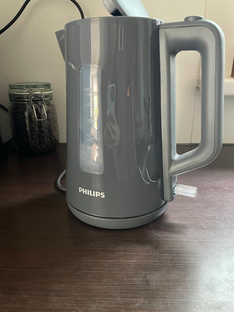 Nieuwe Philips waterkoker - Modern grijs design, 1 tot 2 liter, Ophalen of Verzenden, Nieuw