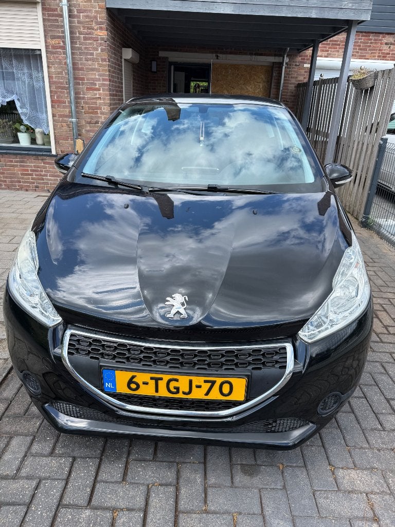 Peugeot 208 1.2 E-vti 60KW/82PK 3-D 2-TR 2014 Zwart, Auto's, Stof, 1199 cc, Zwart, Origineel Nederlands