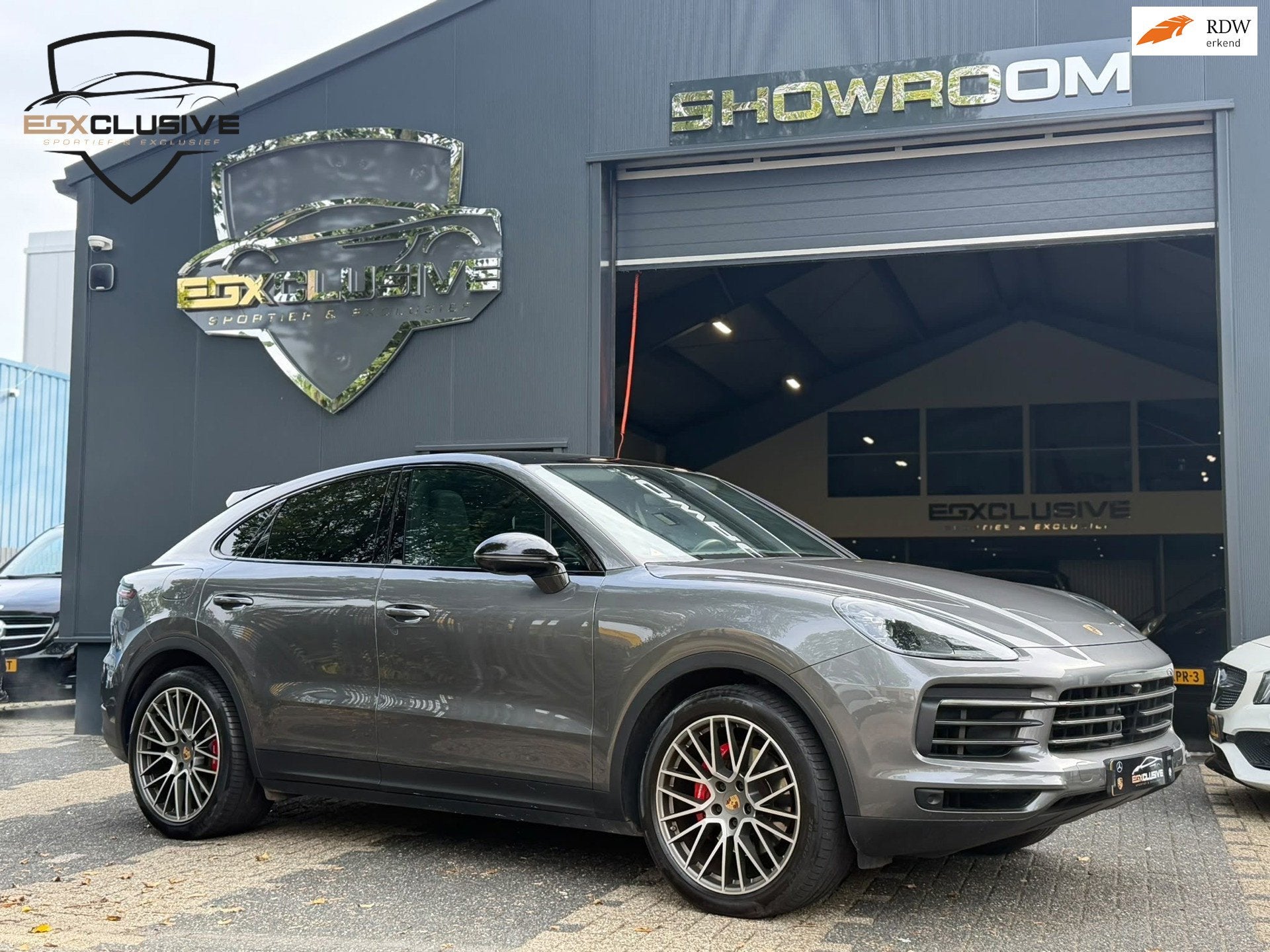 Porsche Cayenne Coupé 3.0 E-Hybrid PANO|360CAMERA|ACC|SFEER, Auto's, Automaat, Cayenne, Gebruikt, 2995 cc