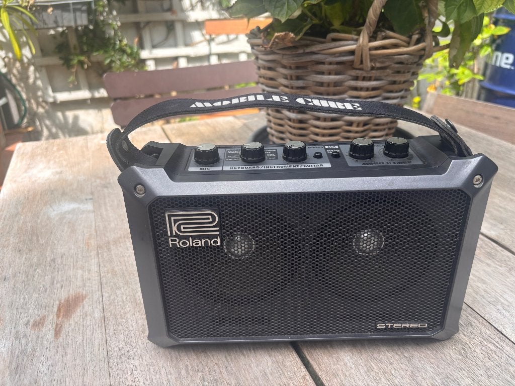 Roland mobile cube, Muziek en Instrumenten, Ophalen, Zo goed als nieuw, Gitaar, Minder dan 50 watt