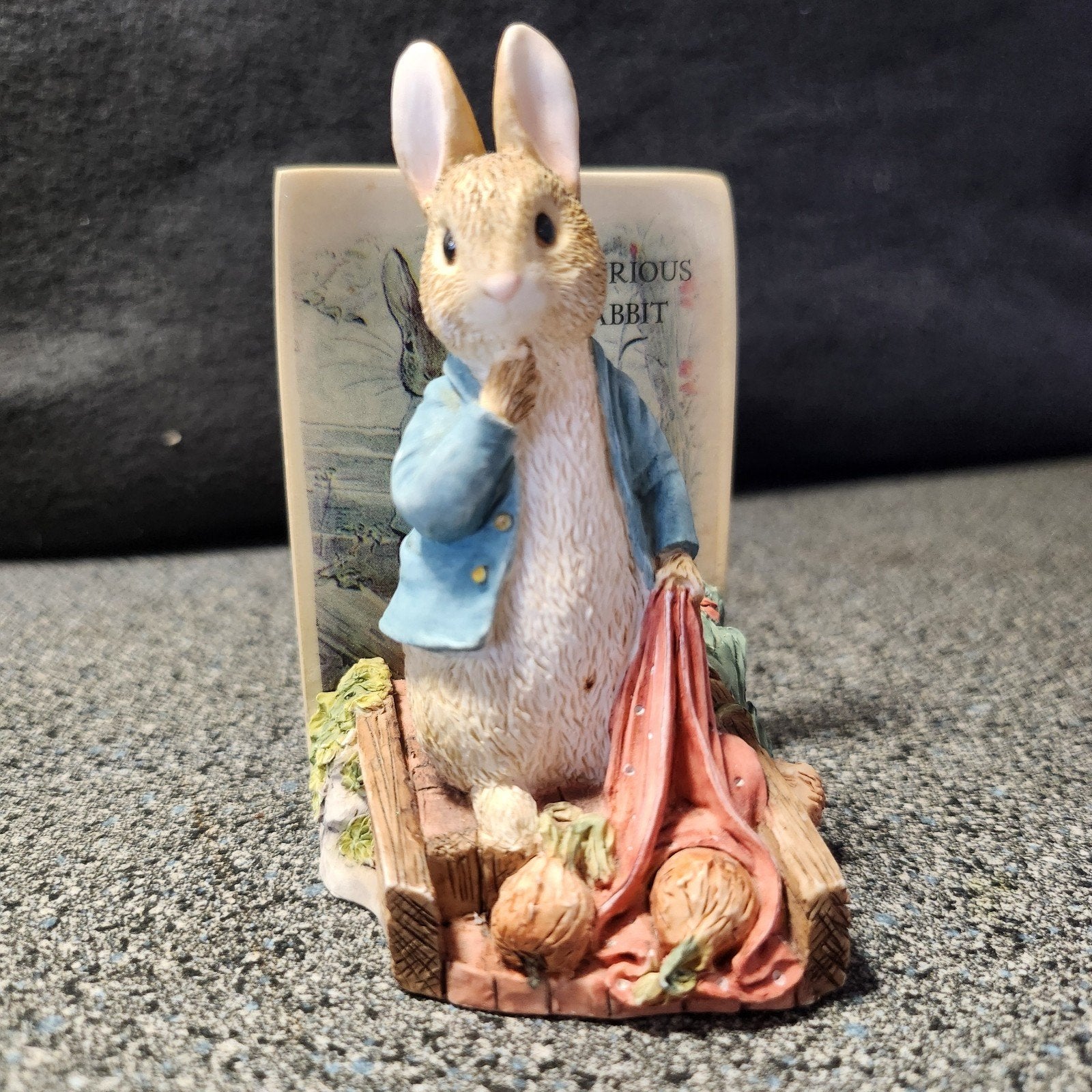 Beatrix Potter Pieter Konijn beeldje - One Curious Rabbit, Ophalen of Verzenden, Gebruikt