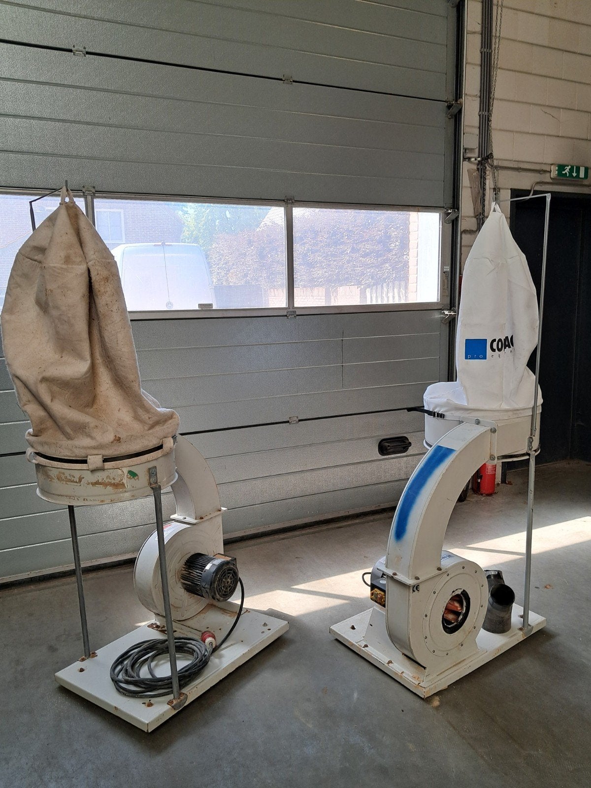 Stofafzuiging zaagmachine afzuiging houtmot afzuiging, Ophalen