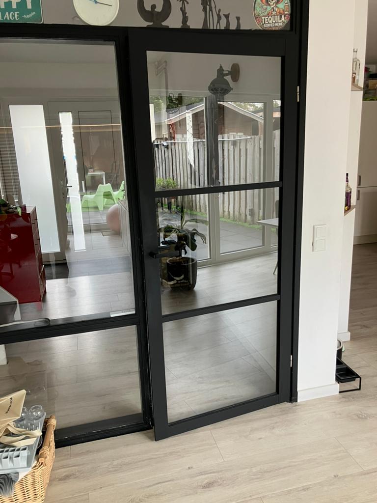 Opdekdeur zwart, Ophalen, Zo goed als nieuw, Binnendeur, 200 tot 215 cm