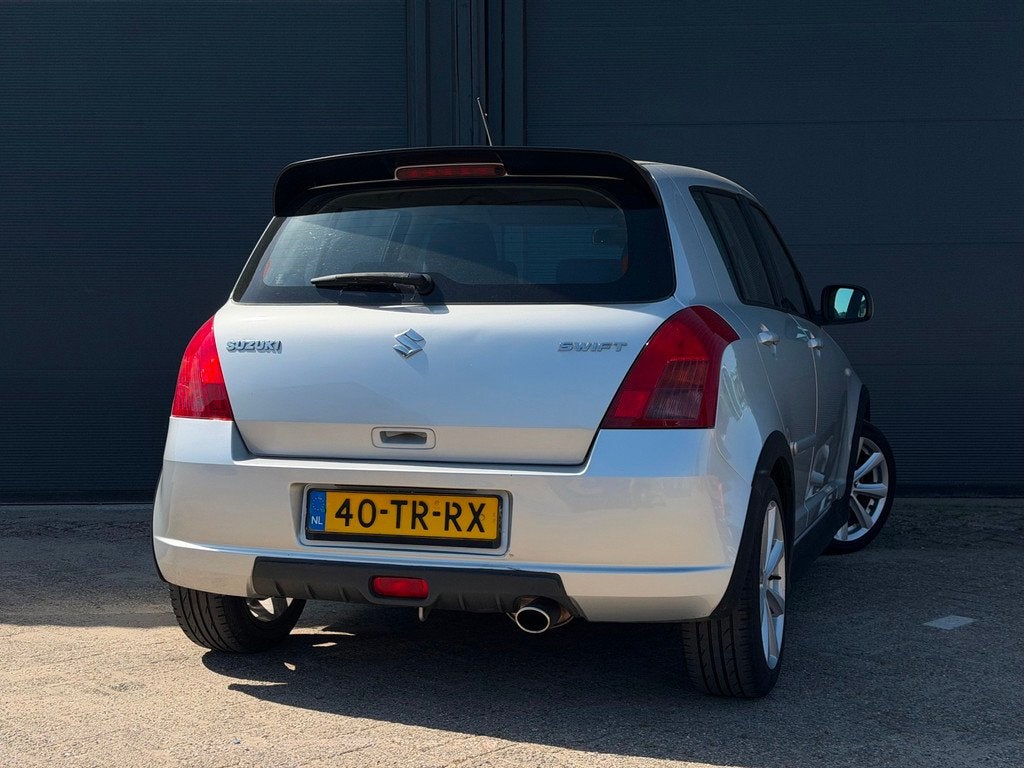 Suzuki Swift 1.3 | 1ste Eigenaar | Airco | E-Pakket |, Auto's, Suzuki, Voorwielaandrijving, 965 kg, 400 kg, Swift