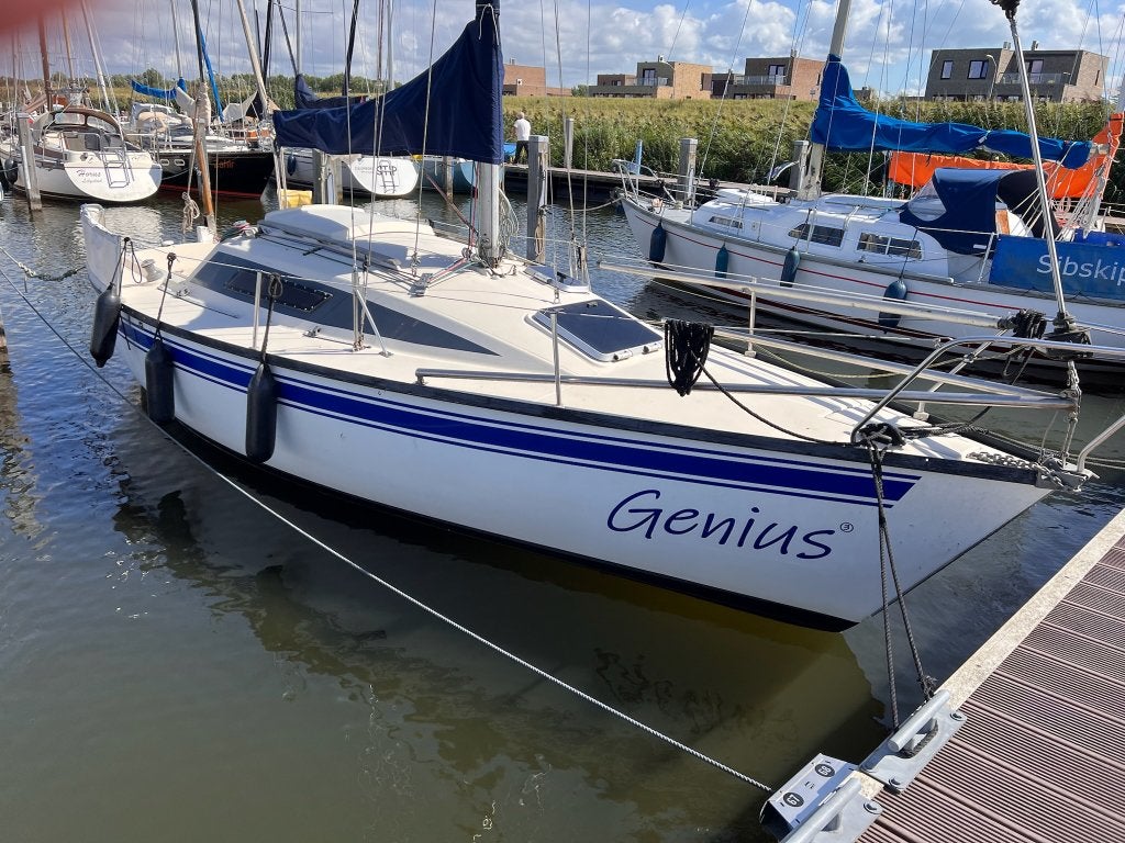 Beneteau First 25, maststrijk installatie!, Gebruikt, Binnenboordmotor, 1.80 meter, Beneteau