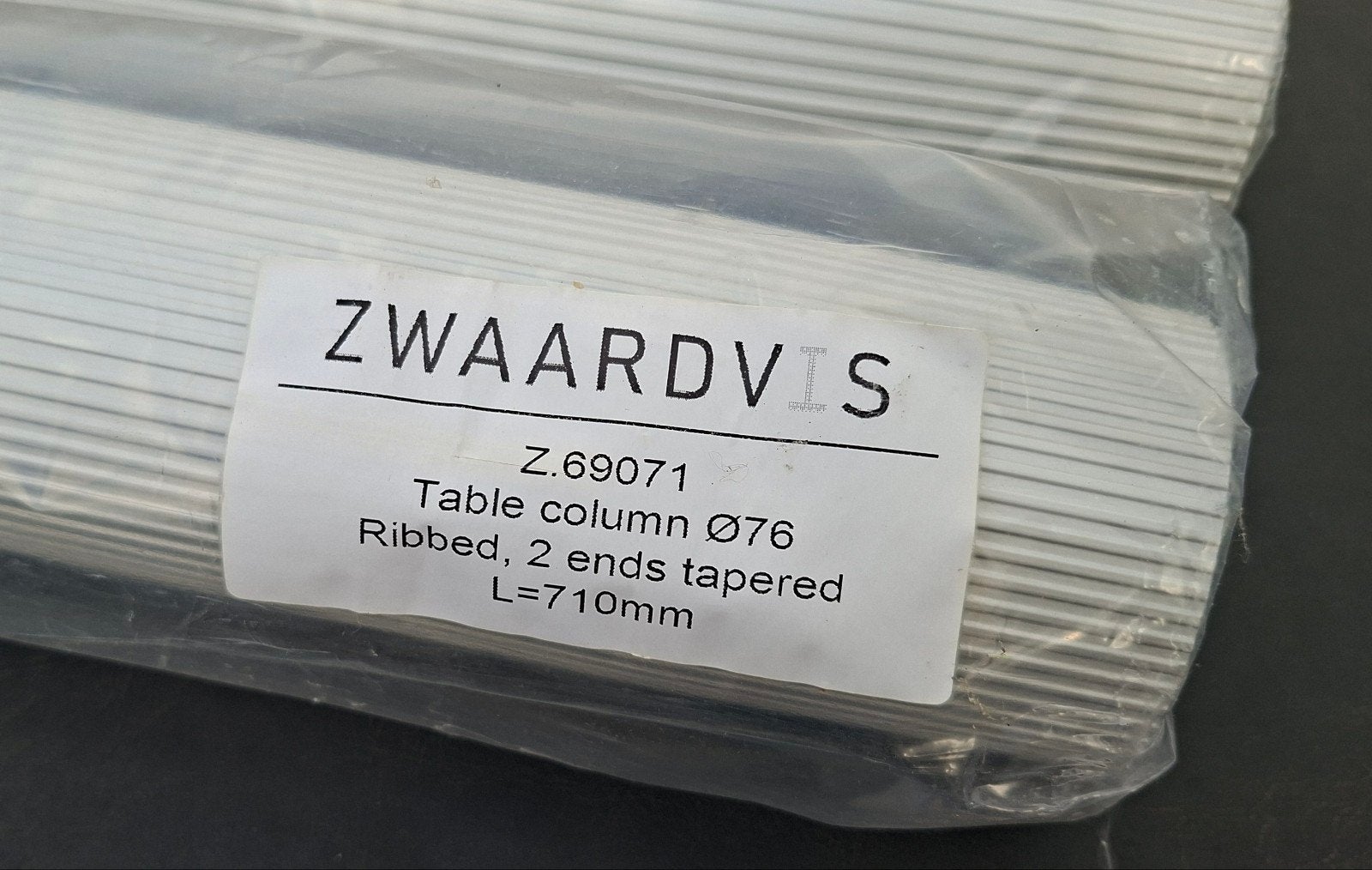Zwaardvis aluminium tafelzuil/tafelpoot 71cm - Nieuw, Ophalen of Verzenden, Nieuw, Interieur en Kussens