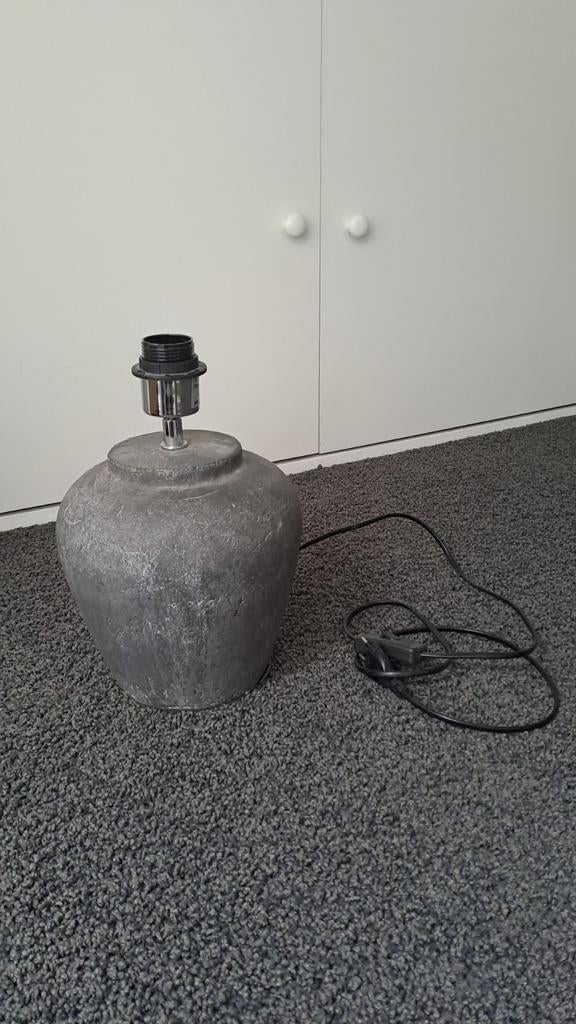 Grijze stenen lampenvoet, Ophalen of Verzenden, Minder dan 50 cm