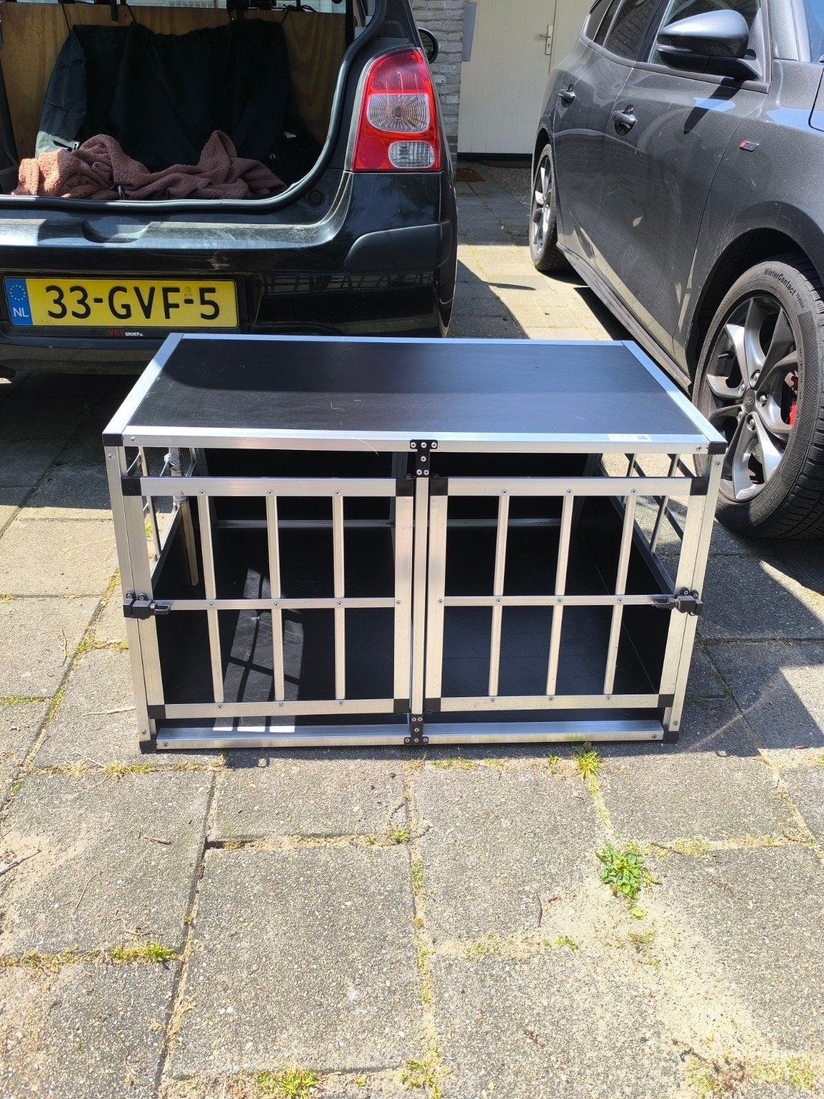 Dubbele autobench hond, Ophalen