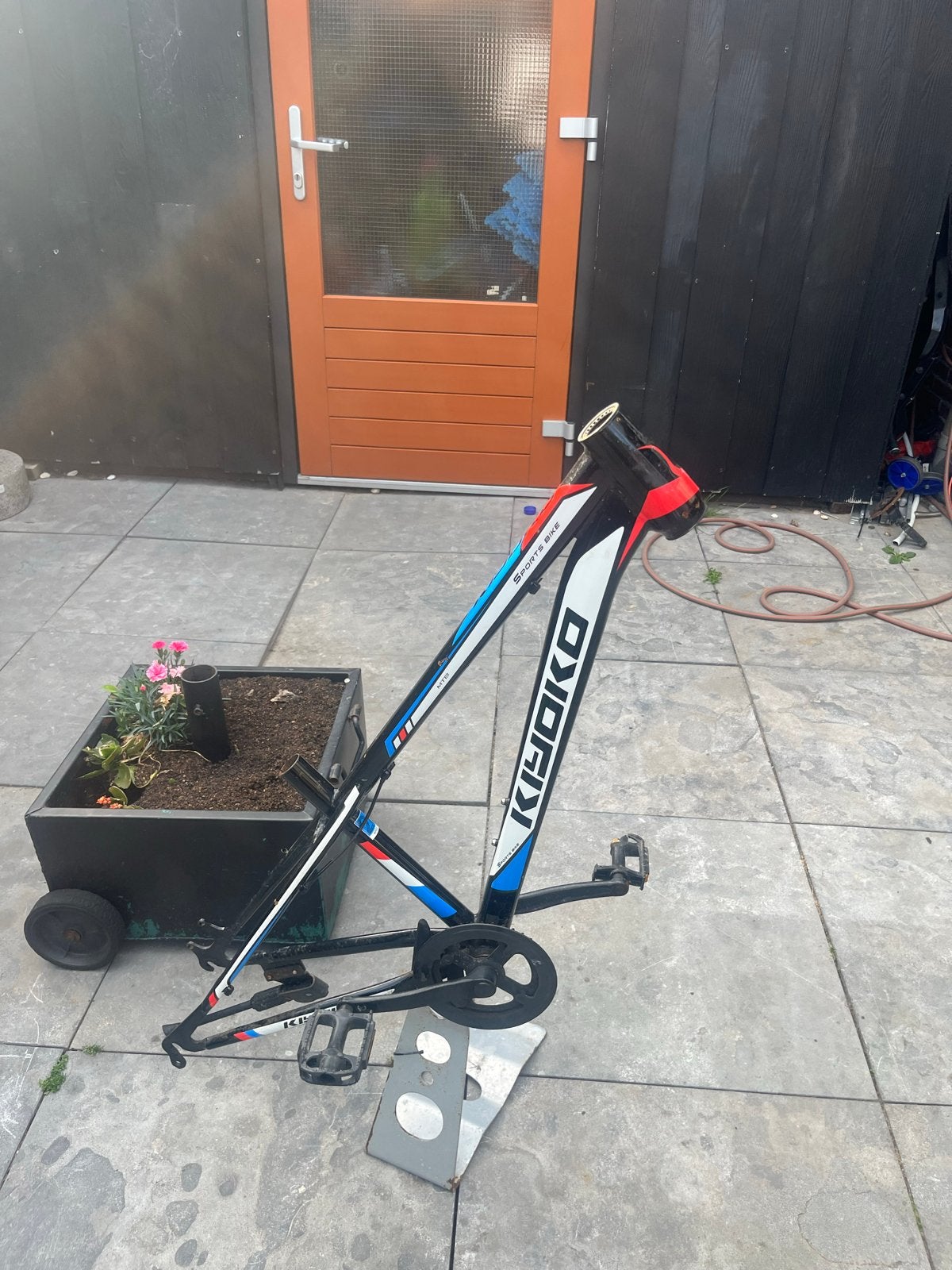 Kiyoko Fietsframe 26 inch - Zwart/Blauw/Rood, Fietsen en Brommers, Frame, Gebruikt, Ophalen of Verzenden, Aluminium
