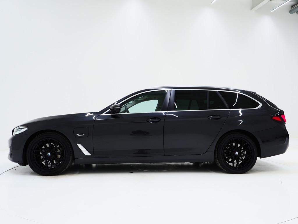 BMW 5 Serie Touring 520e | Panoramadak | LED Grille | Trekha, Automaat, 1998 cc, Achterwielaandrijving, Gebruikt