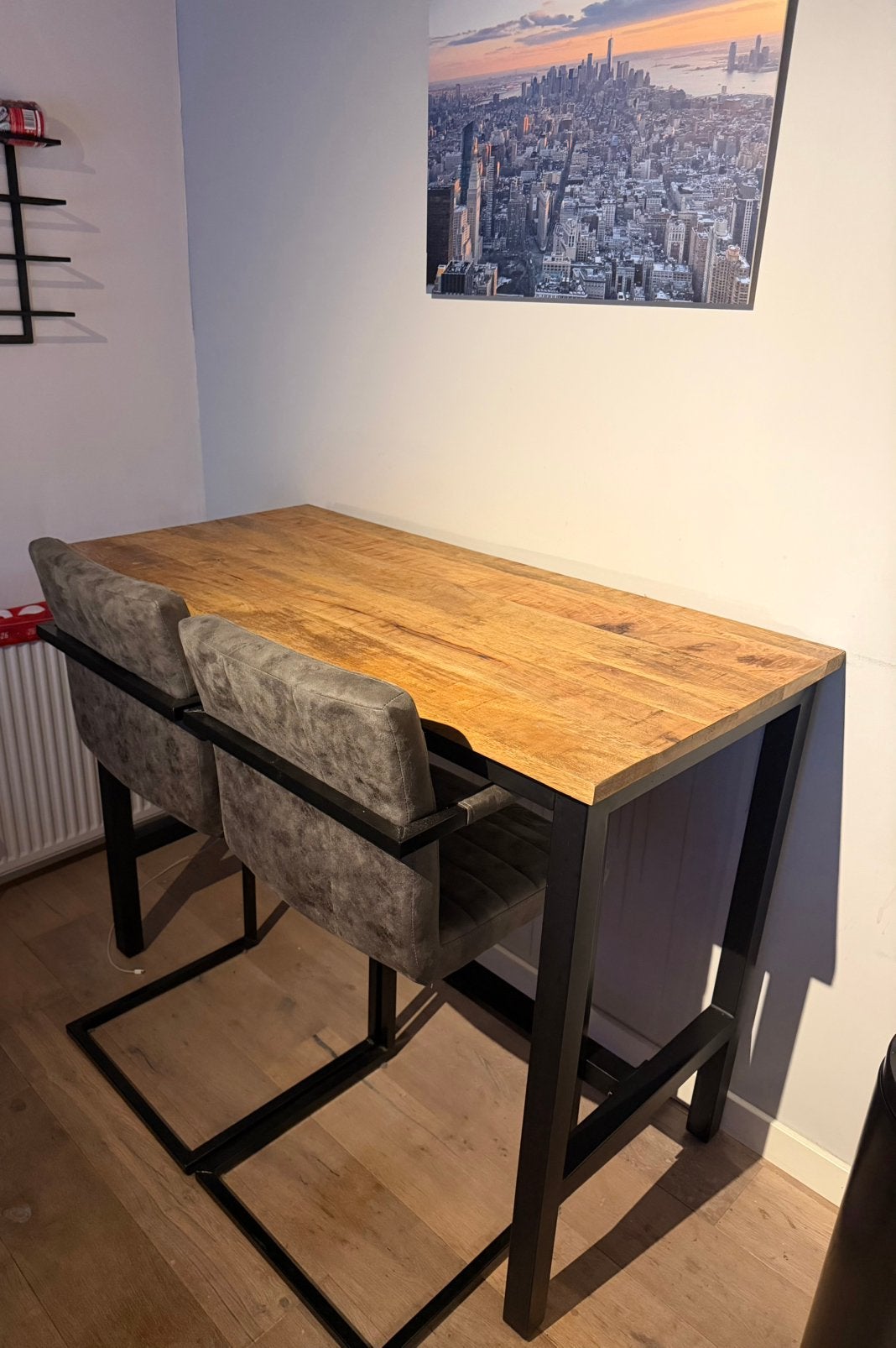 Mooie bartafel / eettafel + 2 krukken, Ophalen, 100 tot 150 cm, 50 tot 100 cm, Zo goed als nieuw