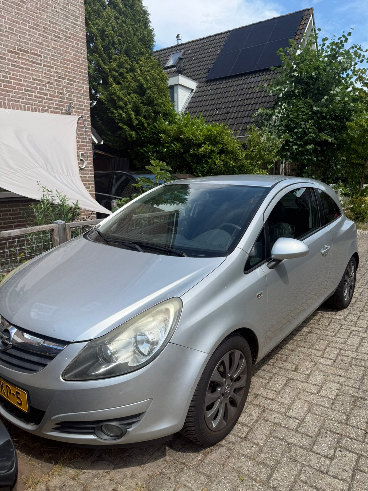 Opel Corsa 1.2 16V 3D 2010 Grijs, Auto's, Voorwielaandrijving, 450 kg, 40 €/maand, 1229 cc