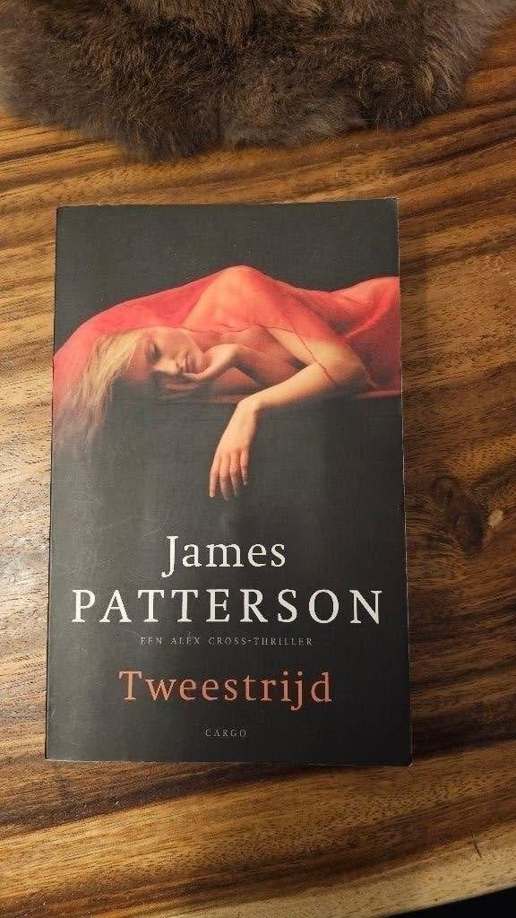 James Patterson - Tweestrijd (Alex Cross-thriller), Gelezen, James Patterson, Ophalen of Verzenden, Nederland