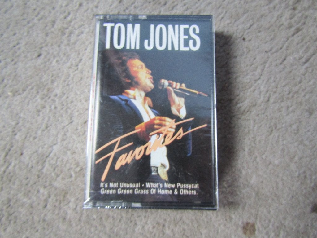 Cassette: Tom Jones - Favorites GESEALD, 1 bandje, Ophalen of Verzenden, Origineel, Pop