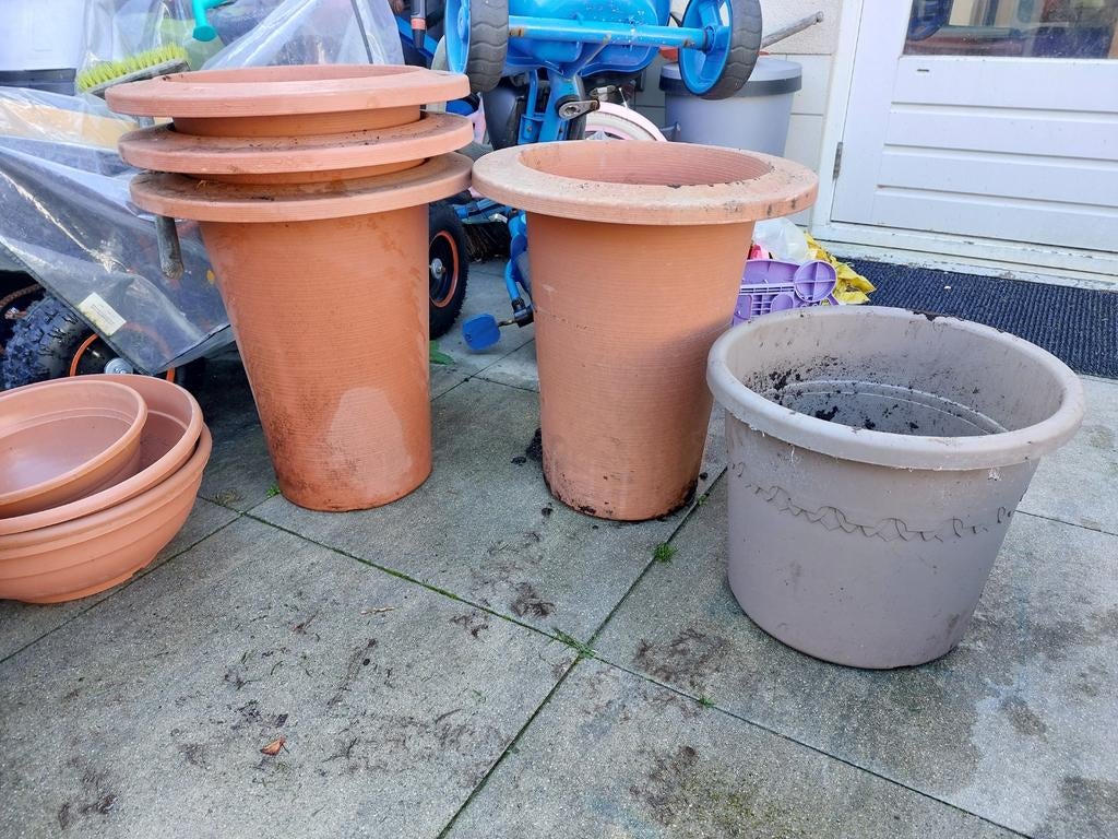 Beuten en binnen potten vanaf 50cent, Tuin en Terras, Bloempotten, Rond, Binnen, Ophalen of Verzenden, Zo goed als nieuw