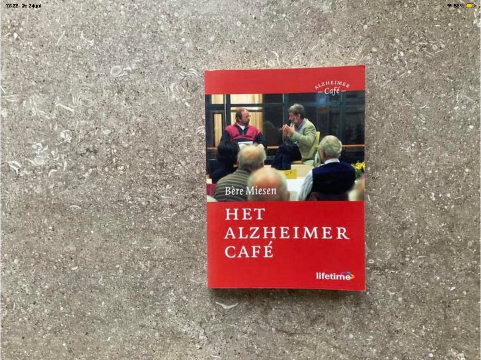 Het Alzheimer café - Bère Miesen - 9789021538211 (KWF), Ophalen of Verzenden, Zo goed als nieuw, Nederland, B. Miesen