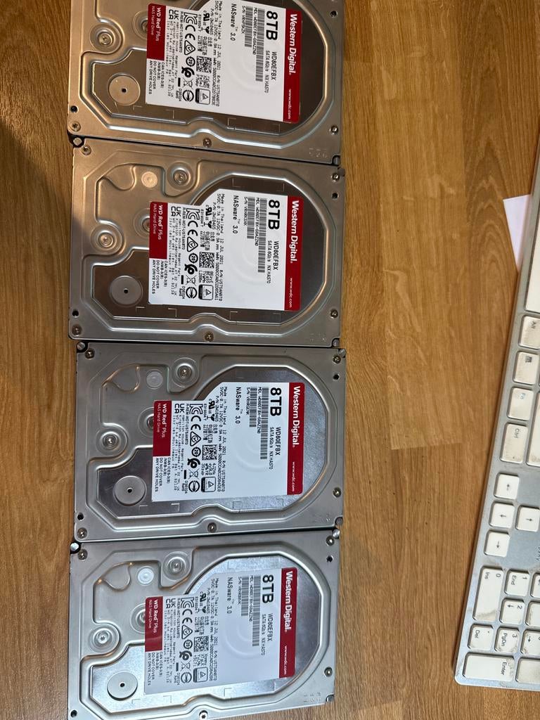 Western Digital Red Plus 8TB NAS Harde Schijf (WD80EFBX), Computers en Software, Harde schijven, Ophalen, Intern, Server, Zo goed als nieuw